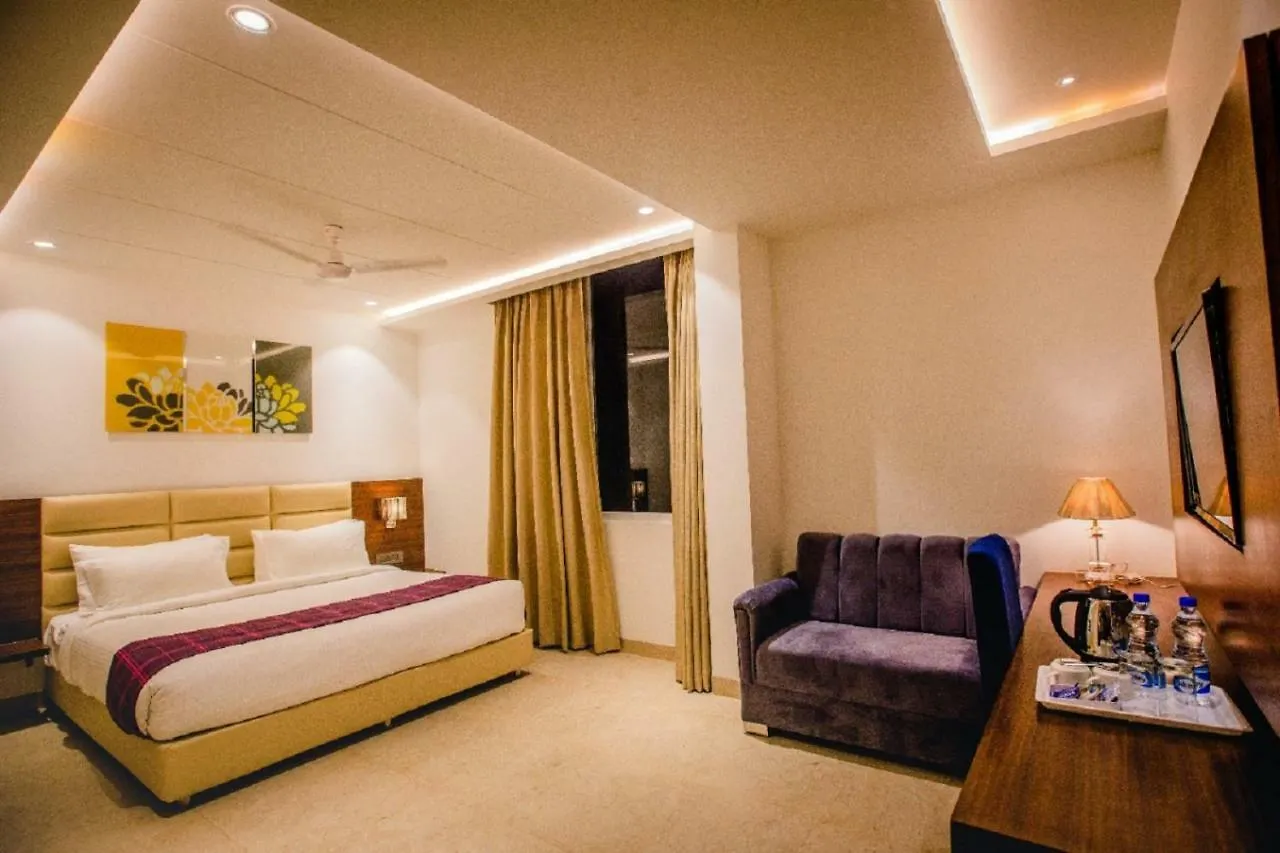 Hotel Ten Square, India Agra  3*, Agra (Uttar Pradesh)
