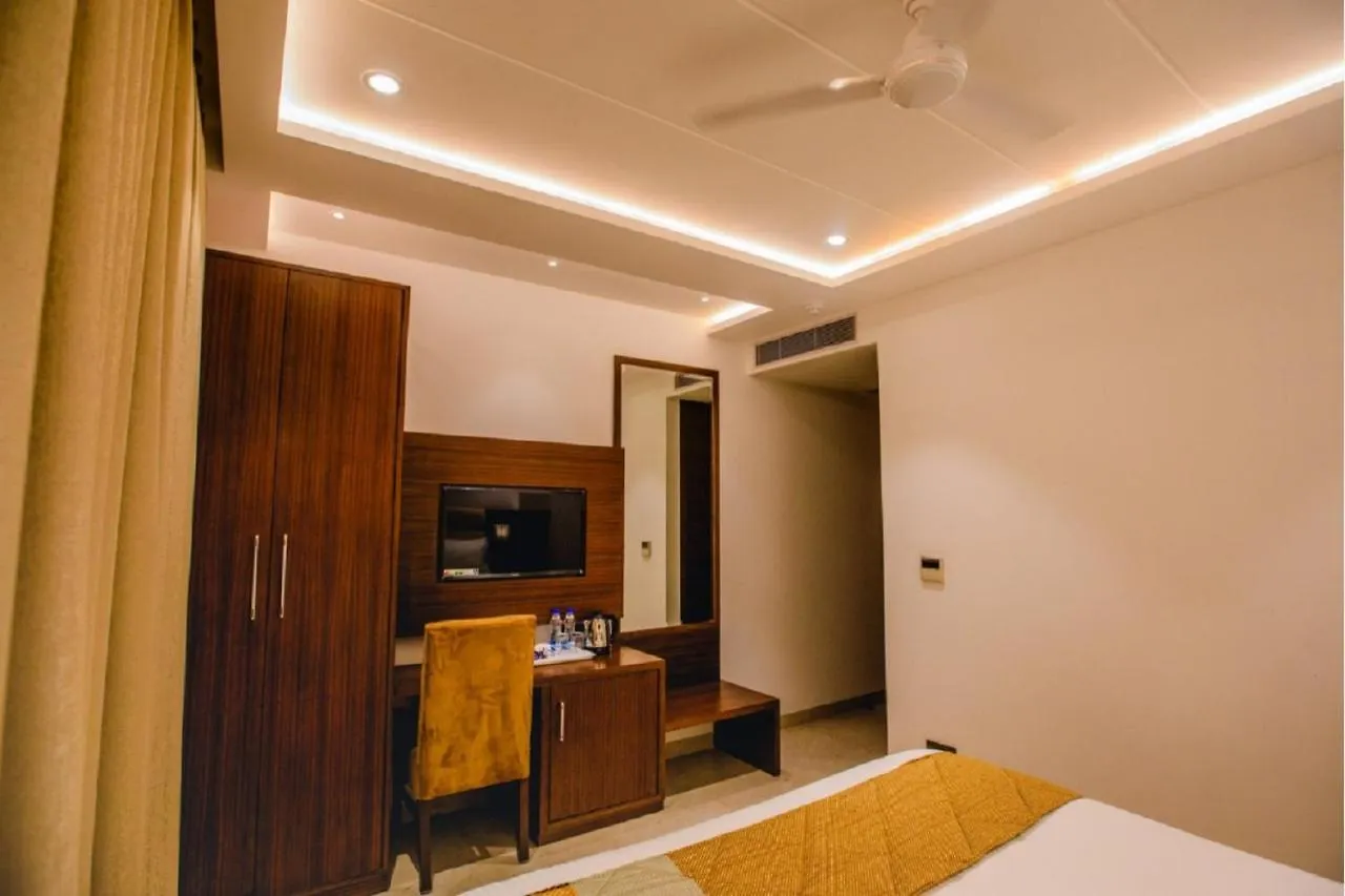 Hotel Ten Square, India Agra