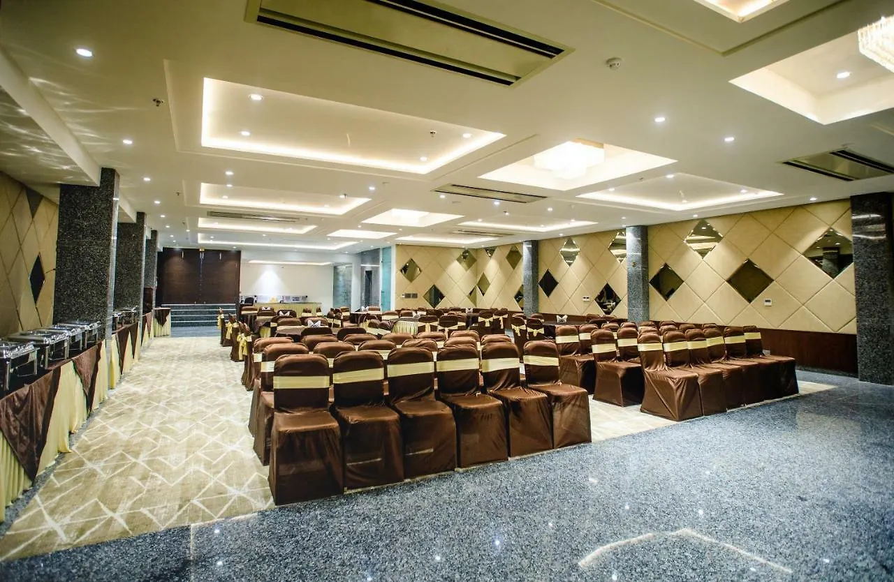 אגרה Hotel Ten Square, India 3*,  הודו