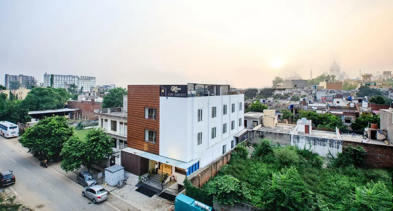 אגרה Hotel Ten Square, India